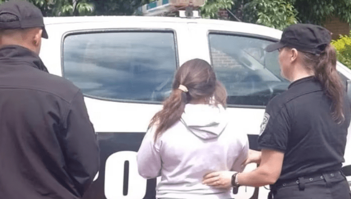 Detienen a una joven en Misiones por estafar durante años a un jubilado con su tarjeta&nbsp;bancaria
