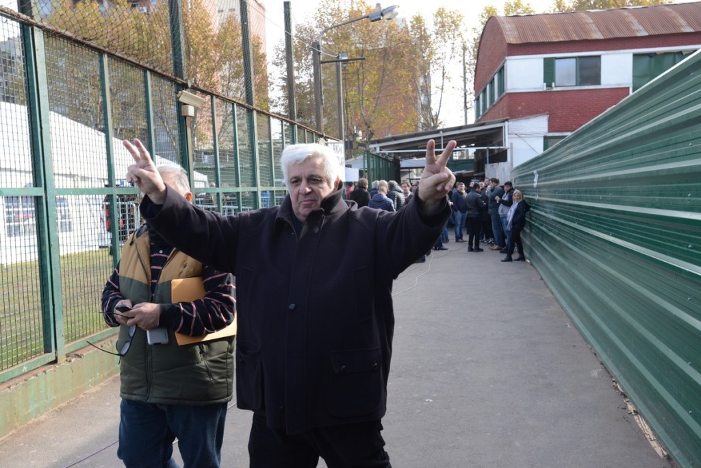 En Maldonado impulsaron declarar persona non grata a Alberto Samid por sus críticas al sistema de salud&nbsp;uruguayo