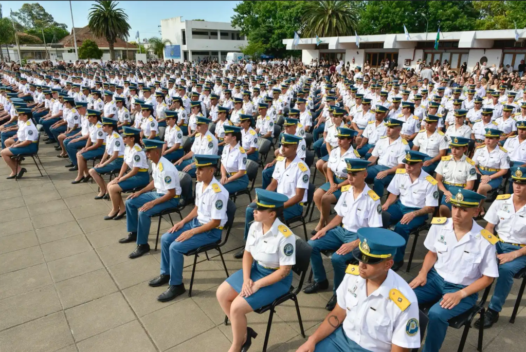 Detuvieron a un agente del SPB durante un reclamo salarial frente a la&nbsp;Gobernación