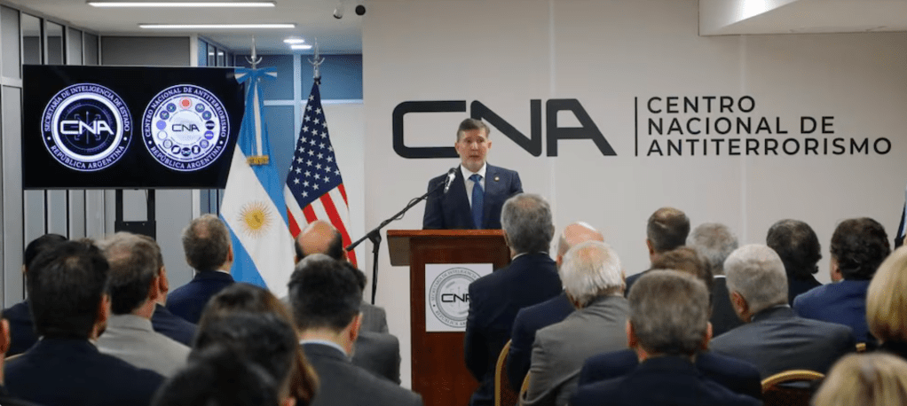Respaldo a la SIDE: Estados Unidos destaca al Centro Nacional Antiterrorismo como modelo&nbsp;regional
