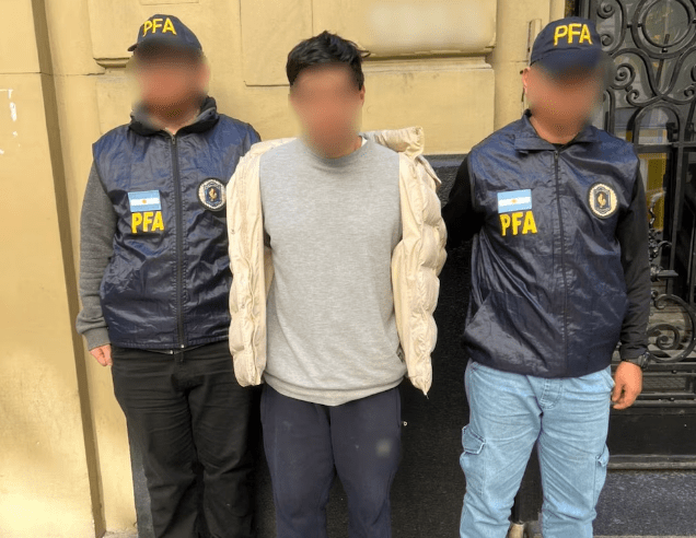 Detuvieron a un prófugo con pedido de captura cuando realizaba un trámite en el centro porteño