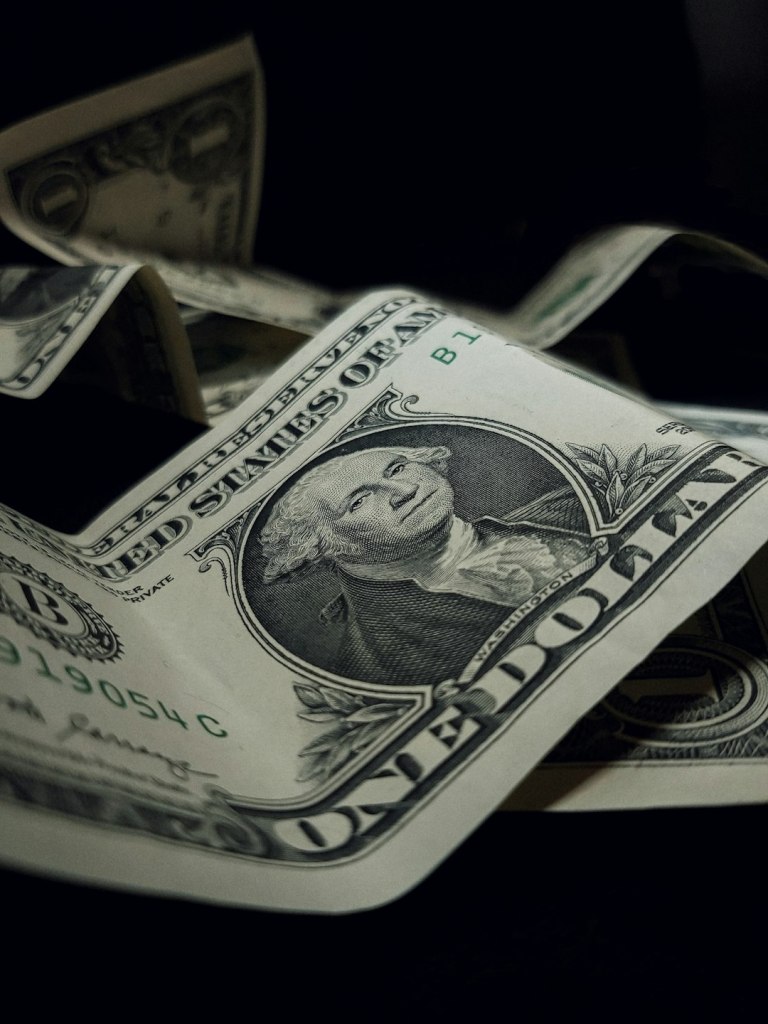 Reservas en alza: Caputo celebra avance hacia meta del&nbsp;Fondo